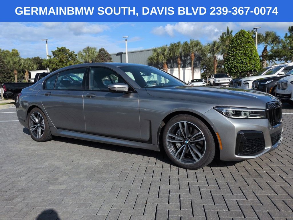 Used 2022 BMW 740i xDrive w/ M Sport Package AWD/4WD image 3