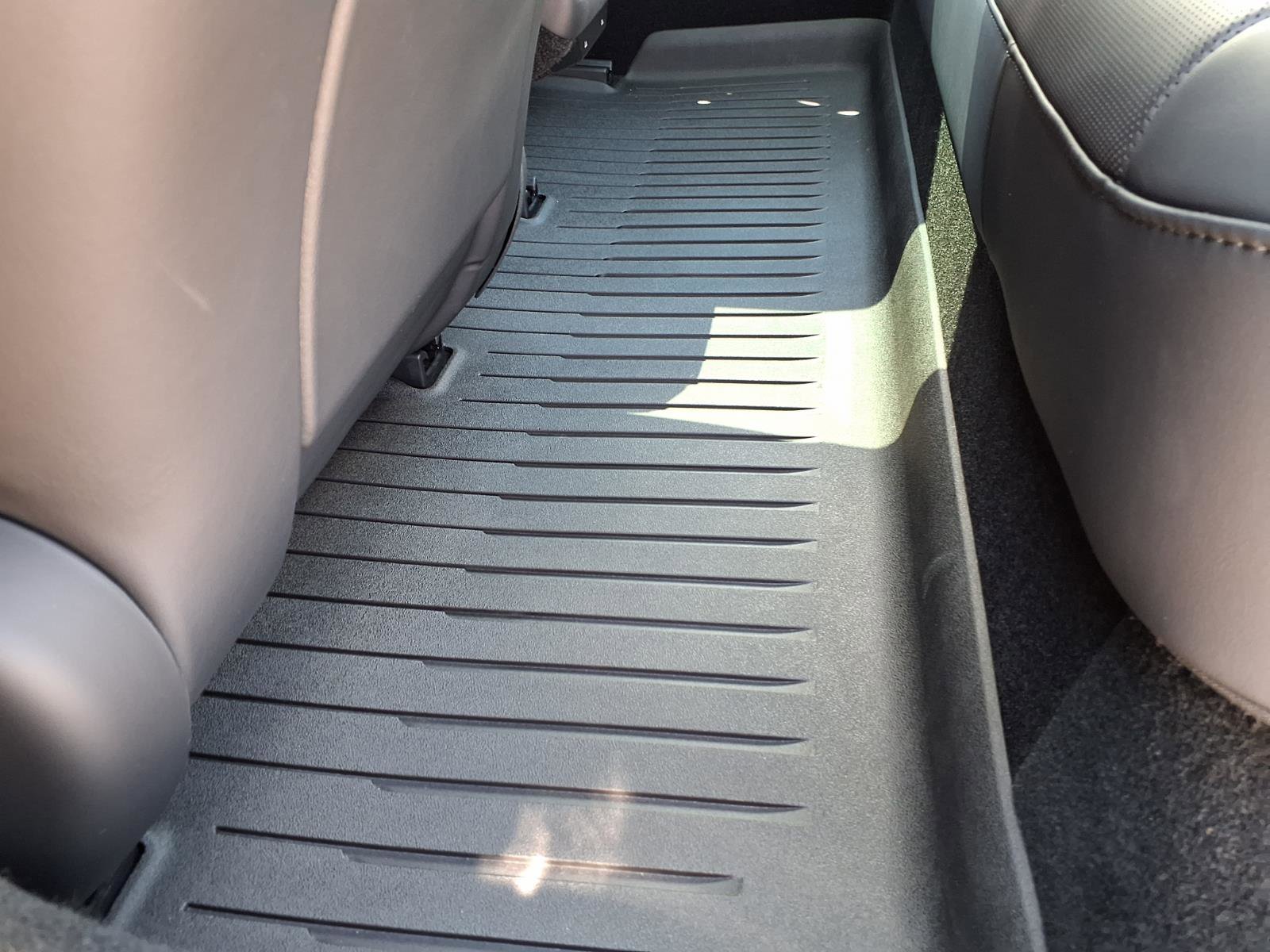 Used 2025 Tesla Model 3 RWD image 25