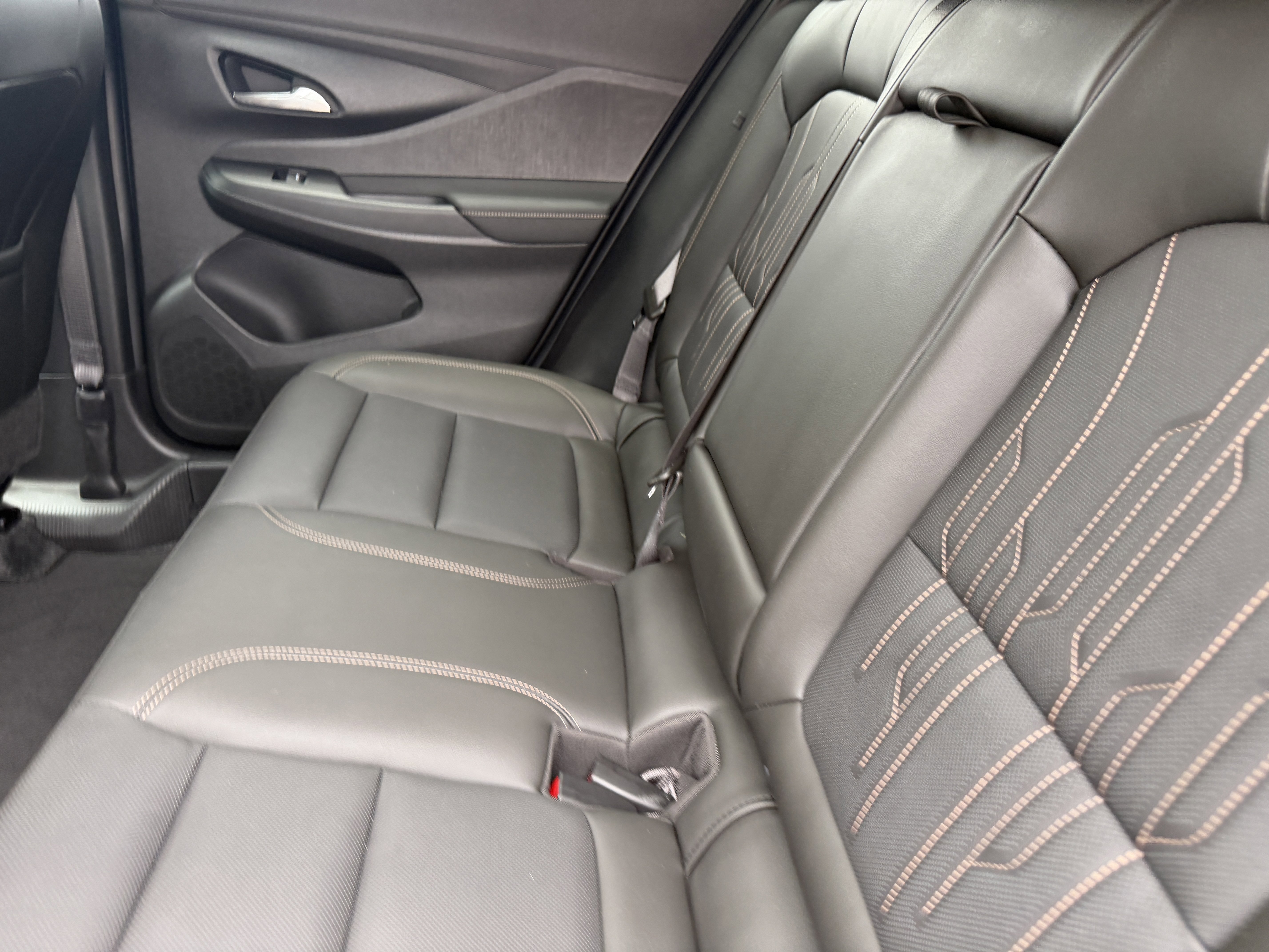 Used 2024 Buick Envista Avenir FWD image 17