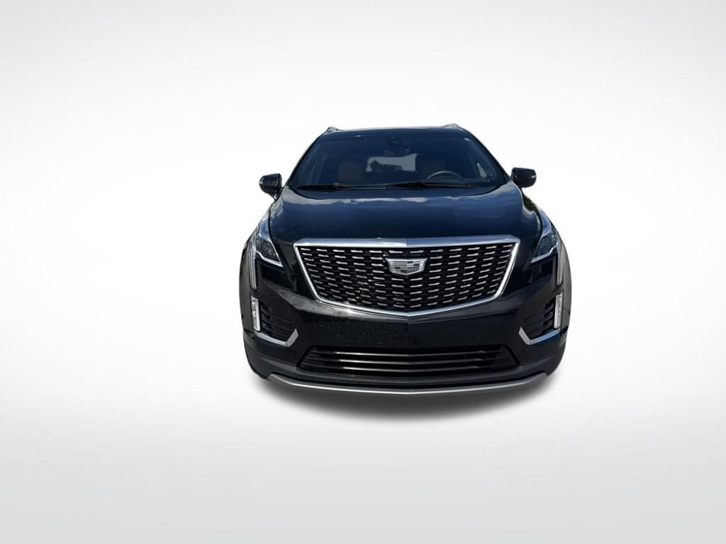 Used 2024 Cadillac XT5 Premium Luxury w/ Technology Package FWD image 3