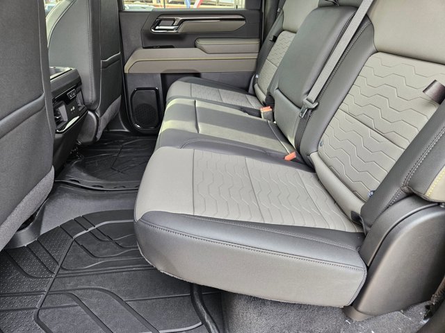 New 2026 Chevrolet Silverado 2500 ZR2 AWD/4WD image 16