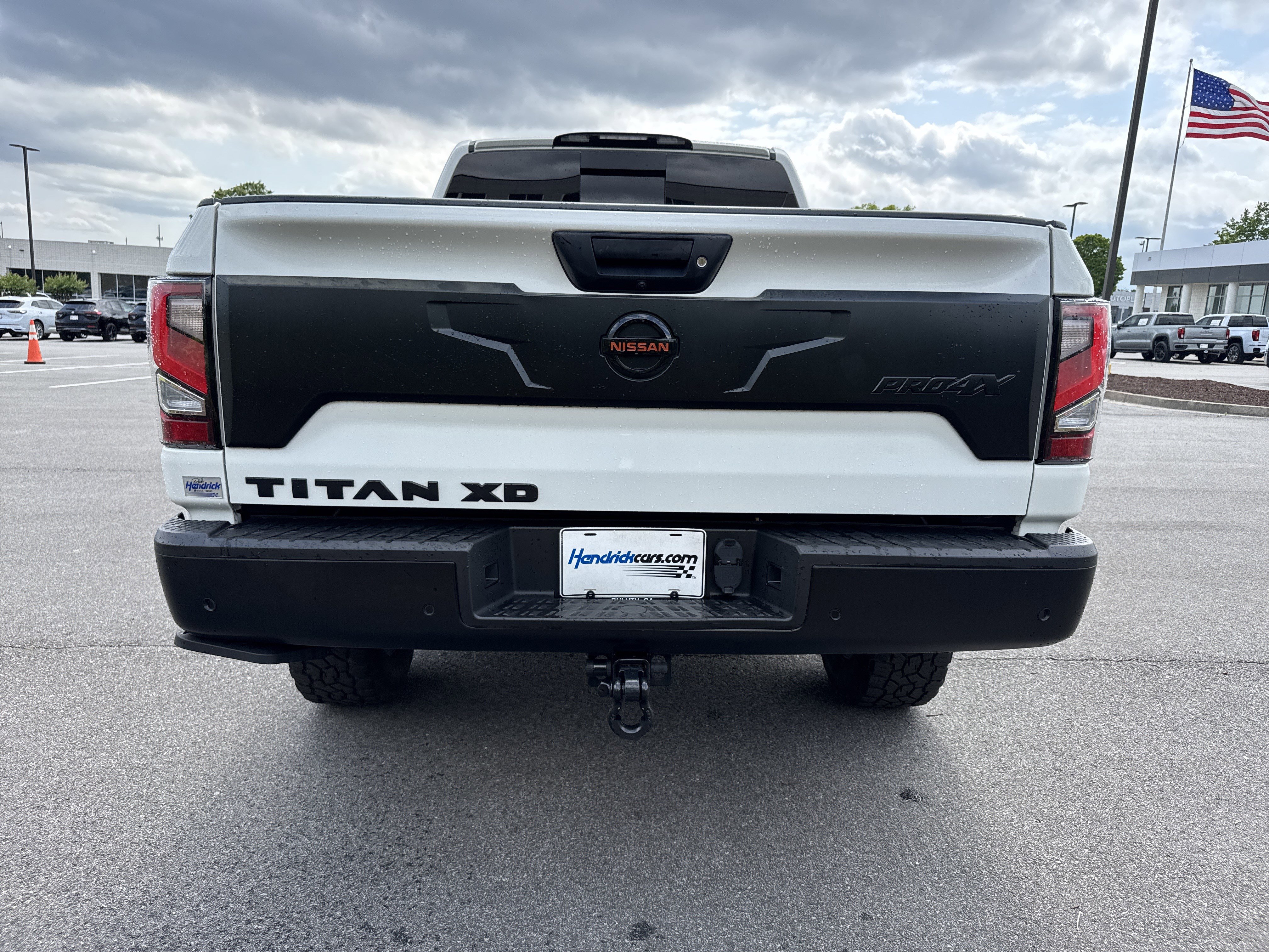 Used 2021 Nissan Titan PRO-4X w/ Pro-4x Convenience Package AWD/4WD image 9