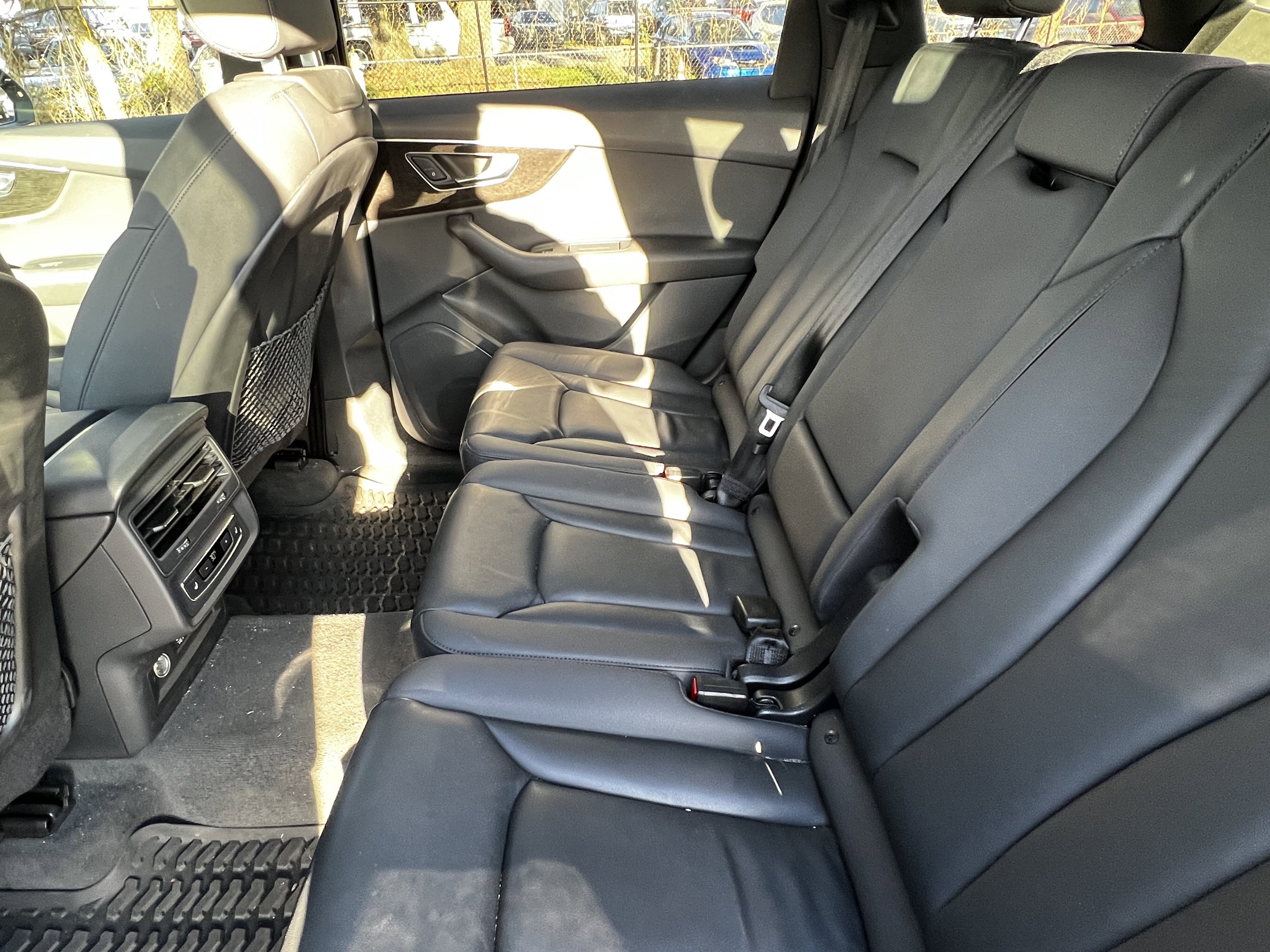 Used 2020 Audi Q7 3.0T Premium w/ Convenience Package image 32