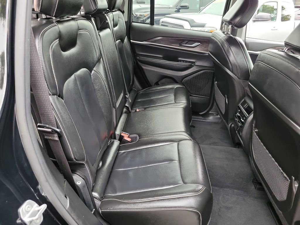 Certified 2023 Jeep Grand Cherokee Limited image 17
