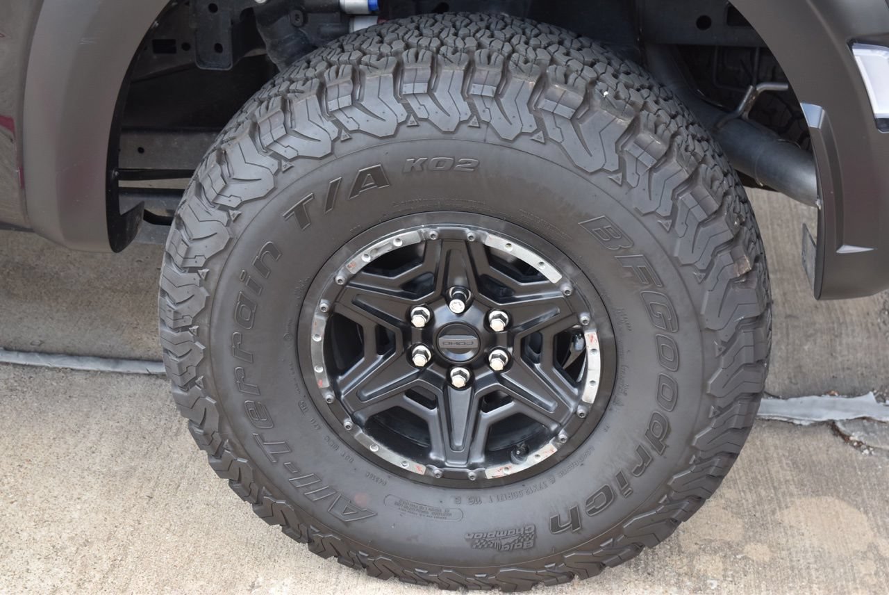 Used 2025 Ford F150 Raptor w/ Equipment Group 803A Raptor R AWD/4WD image 11