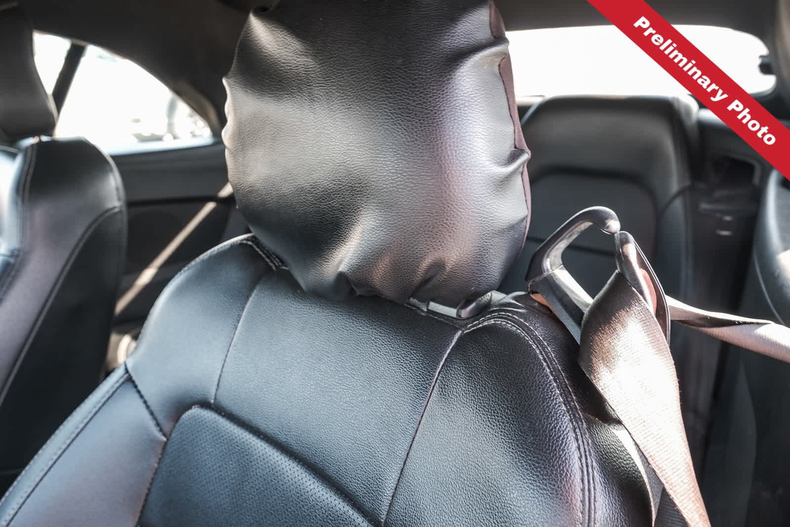 Used 2022 Ford Mustang Premium RWD image 17