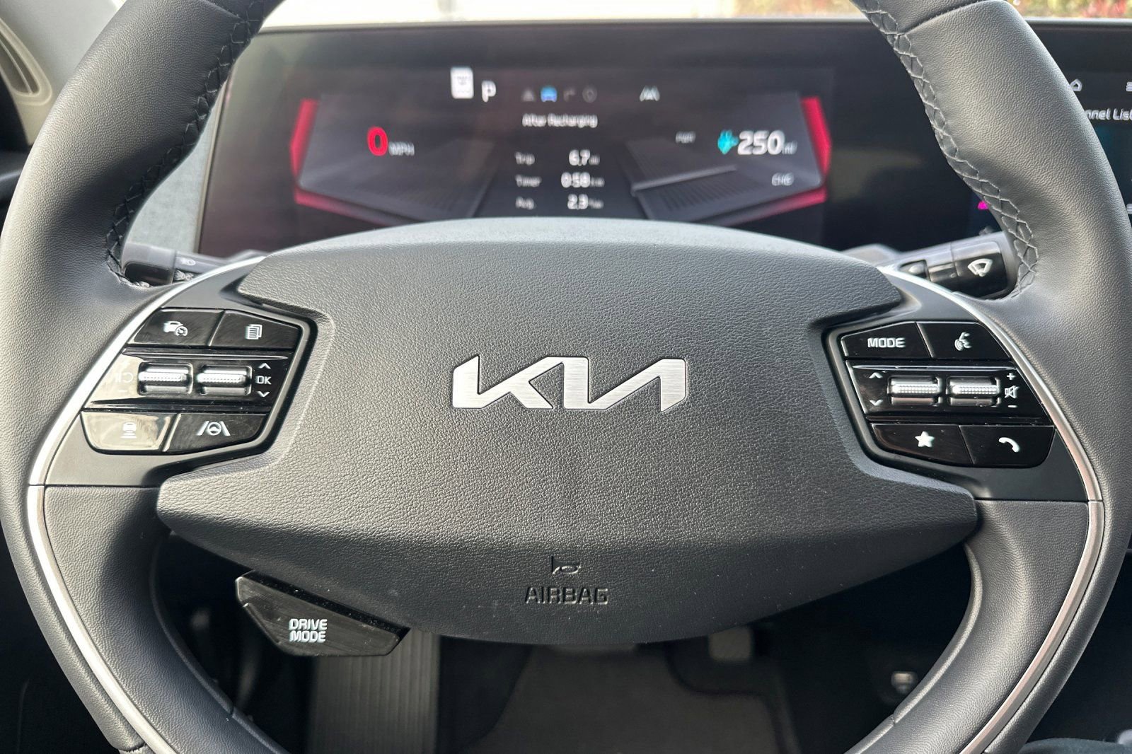 Used 2024 Kia EV6 Light image 24