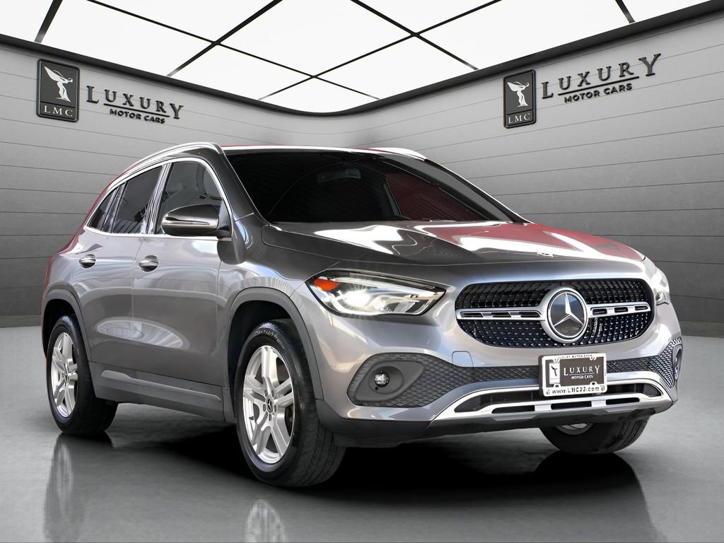 Used 2022 Mercedes-Benz GLA 250 4MATIC image 1