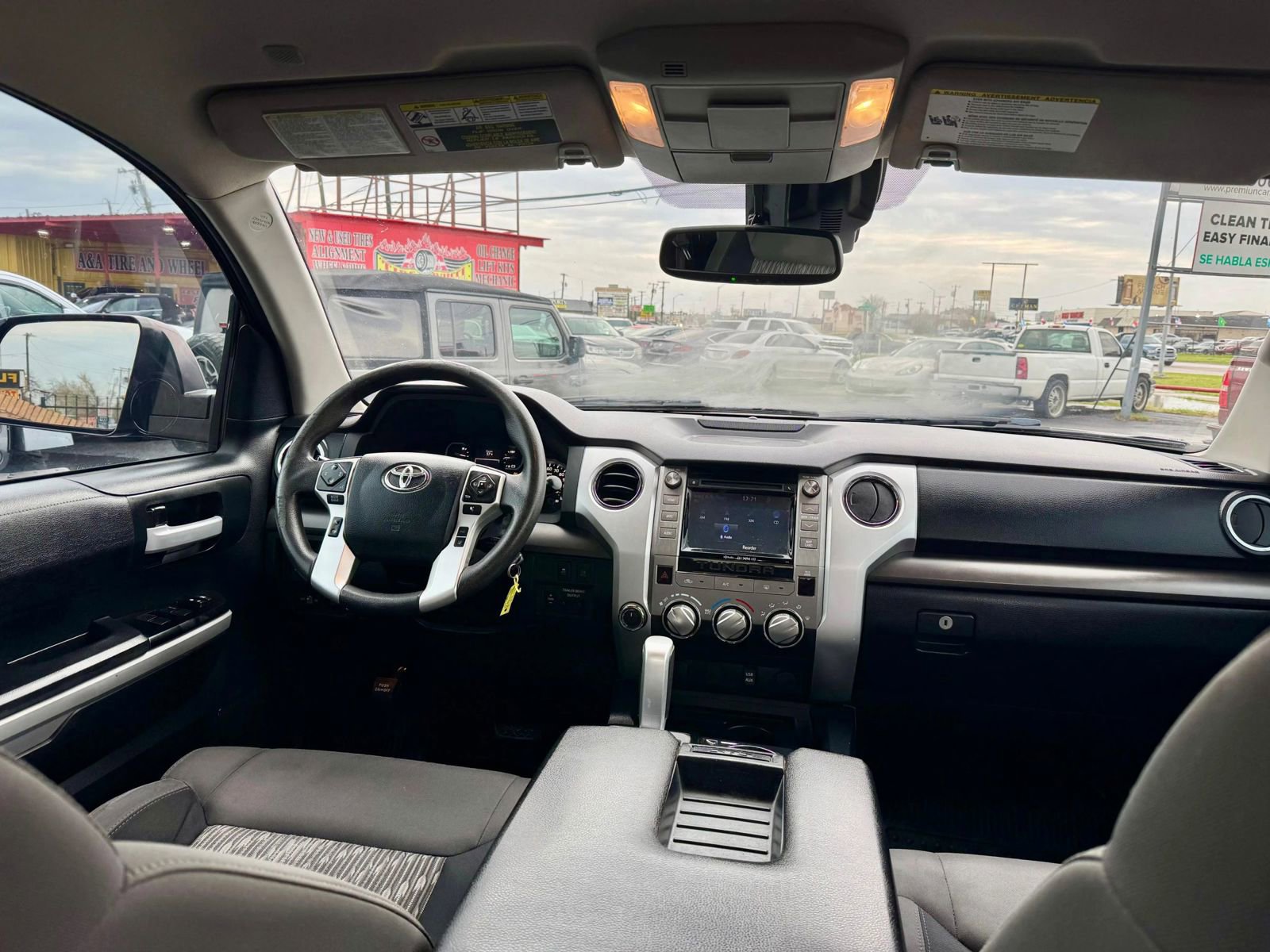 Used 2019 Toyota Tundra SR5 w/ SR5 Upgrade Package AWD/4WD image 6