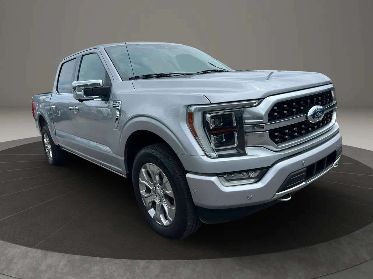 Used 2021 Ford F150 Platinum w/ Equipment Group 701A High AWD/4WD image 3