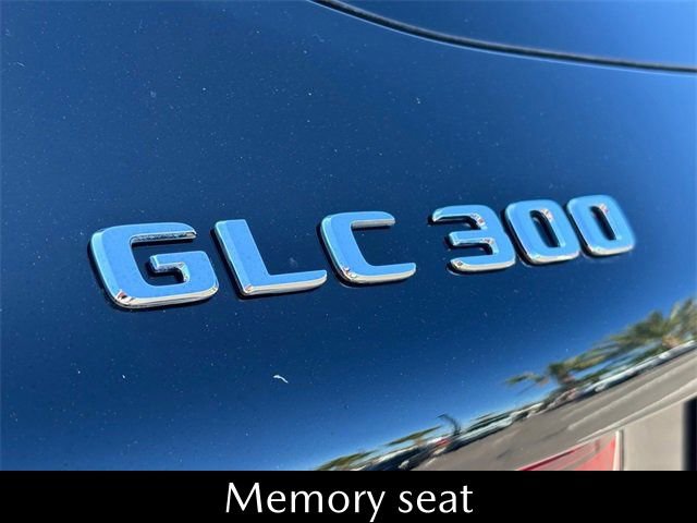 Used 2022 Mercedes-Benz GLC 300 w/ Premium Package Lite image 14