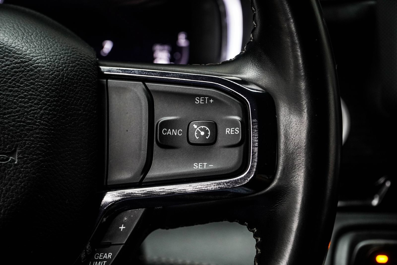 Used 2023 RAM 1500 Limited AWD/4WD image 26