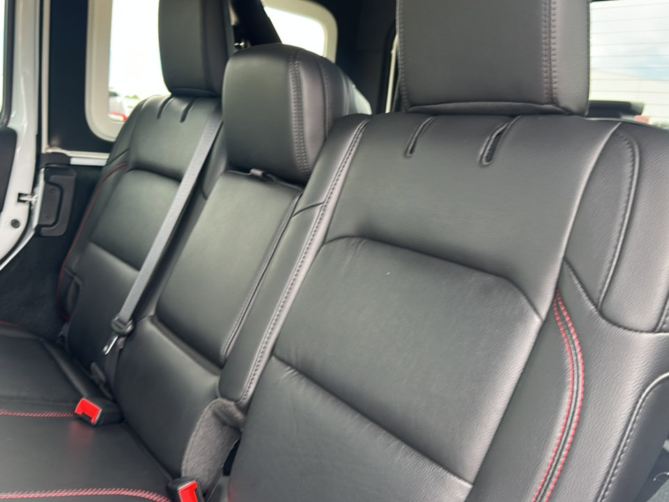 Used 2023 Jeep Wrangler Unlimited Rubicon w/ LED Lighting Group image 18