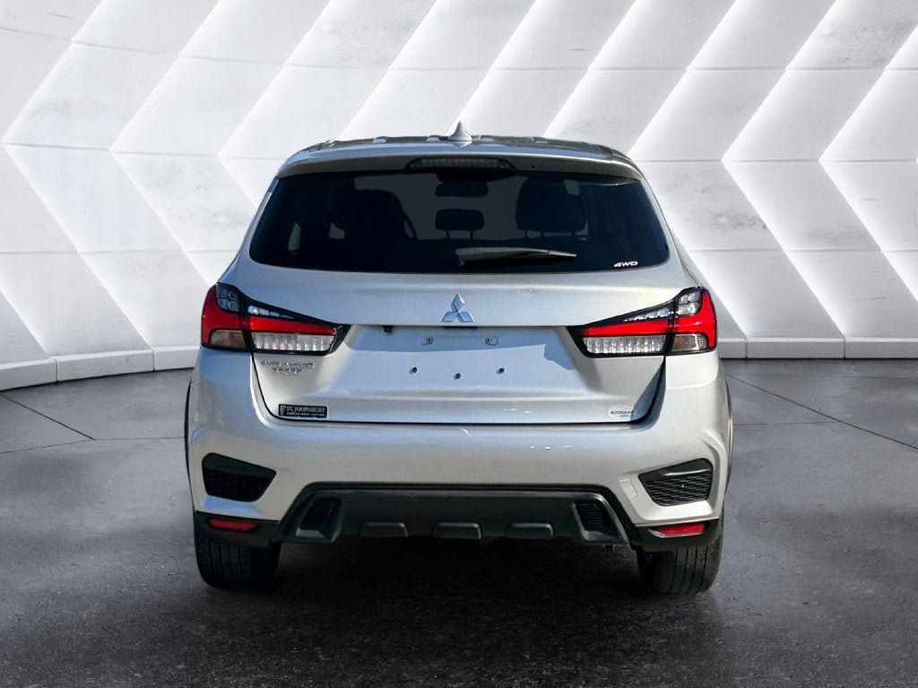 Used 2025 Mitsubishi Outlander Sport AWD image 5