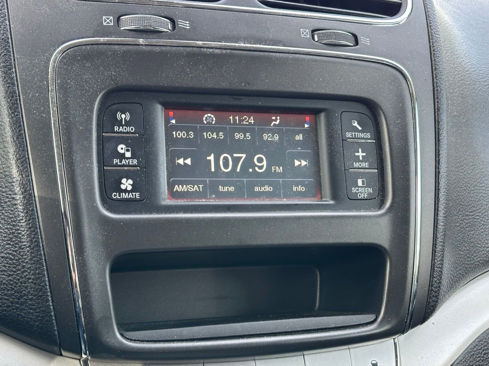 Used 2020 Dodge Journey SE w/ SE Popular Equipment Group FWD image 11