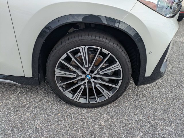 Used 2025 BMW X1 xDrive28i w/ Premium Package AWD/4WD image 11