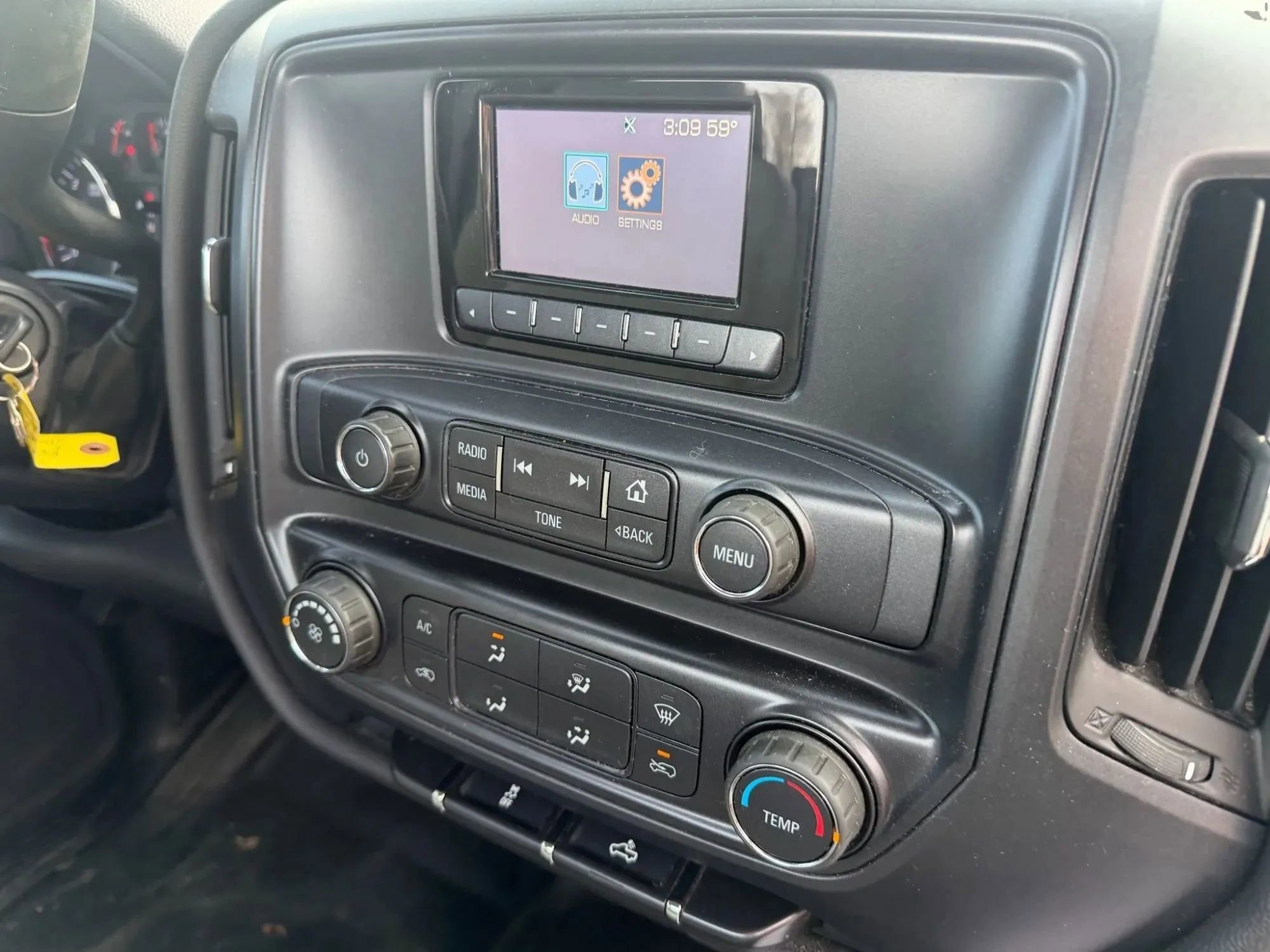 Used 2015 Chevrolet Silverado 1500 W/T image 11