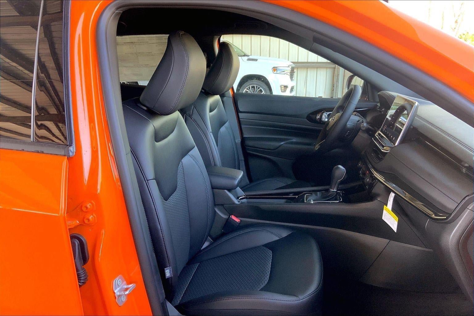 New 2026 Jeep Compass Latitude AWD/4WD image 23