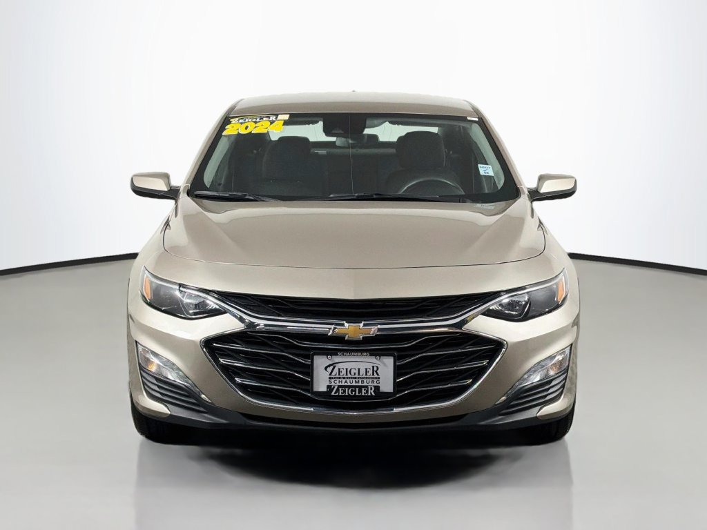 Used 2024 Chevrolet Malibu LT FWD image 2
