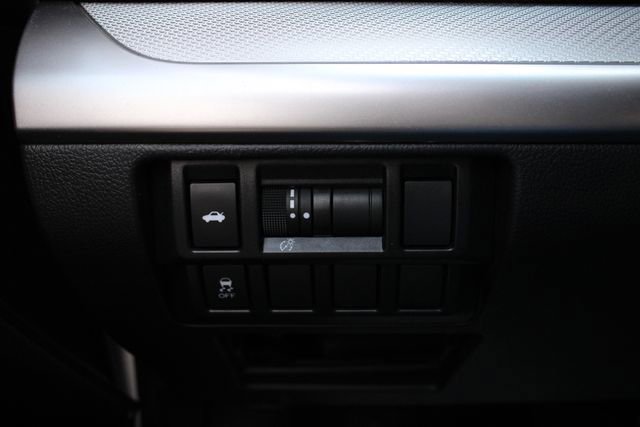 Used 2016 Subaru Legacy 2.5i Premium image 9