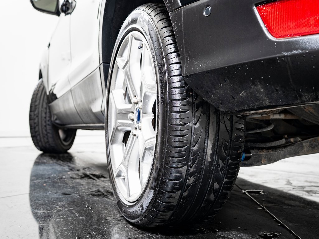 Used 2018 Ford Escape Titanium image 40