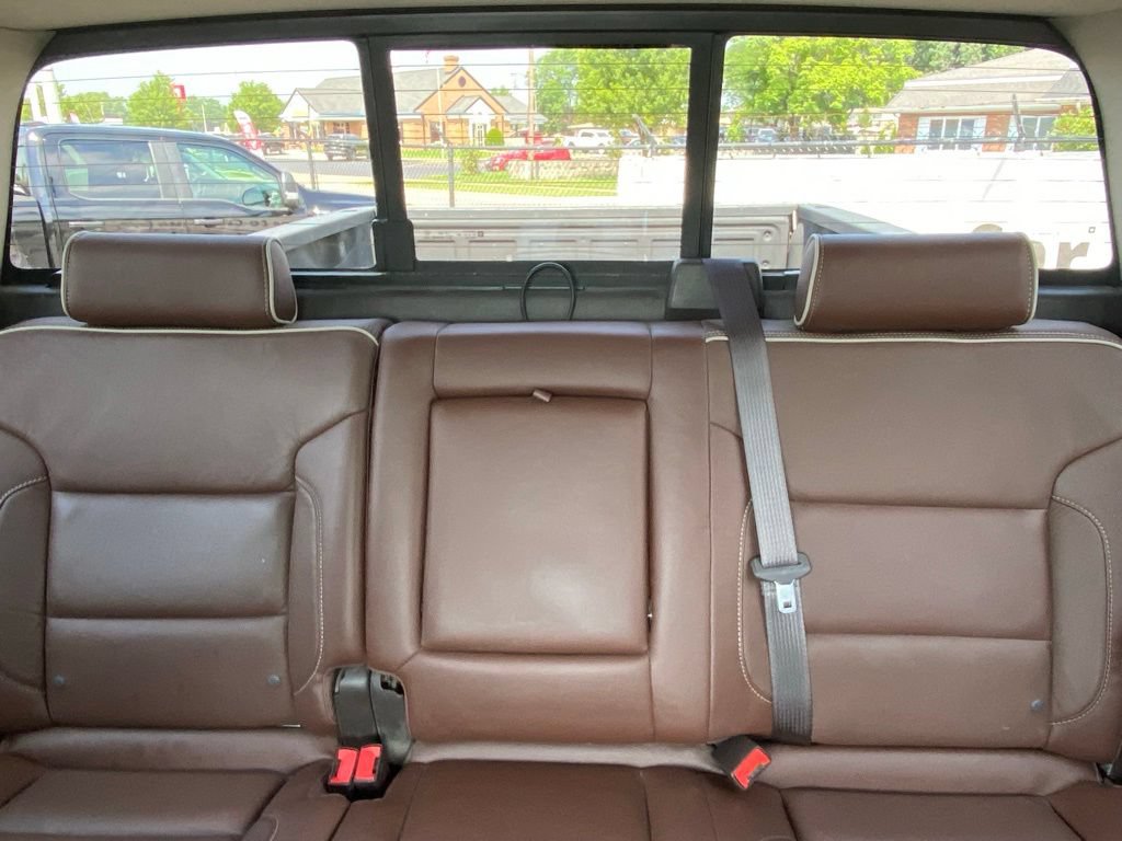 Used 2016 Chevrolet Silverado 2500 High Country w/ High Country Premium Package AWD/4WD image 32