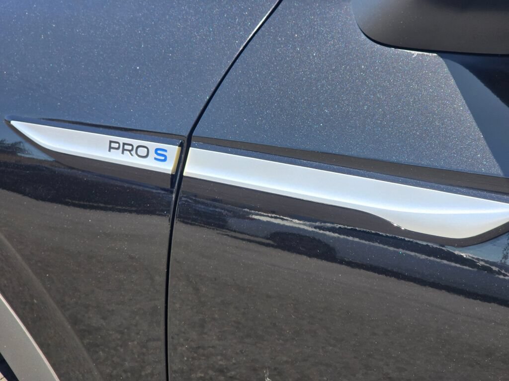 Used 2022 Volkswagen ID.4 Pro S RWD image 14