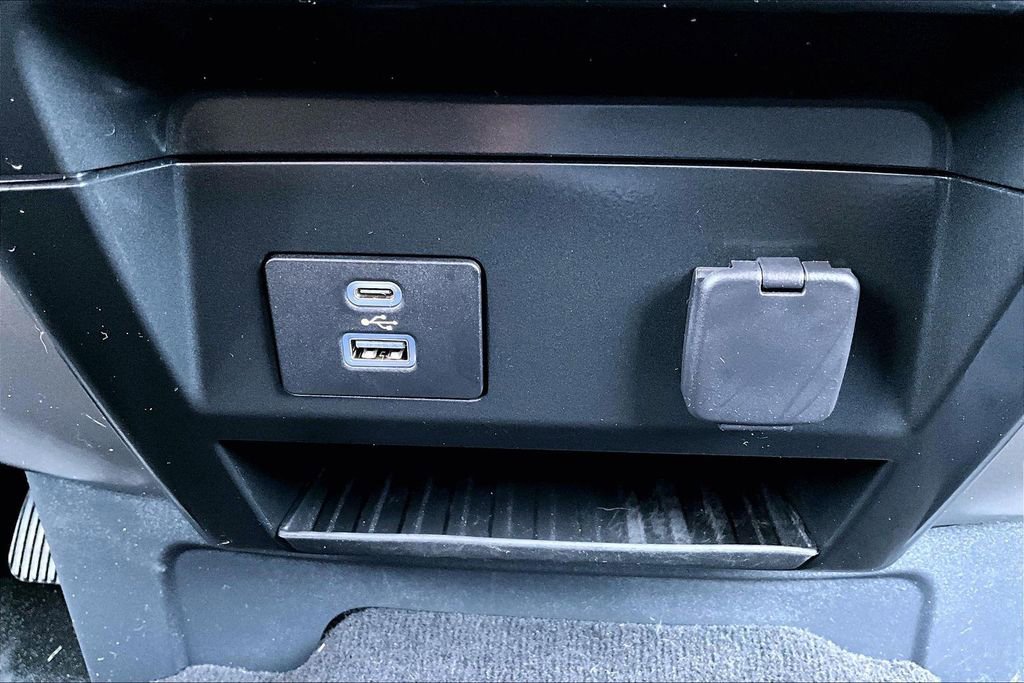 Certified 2022 Ford F250 Lariat w/ Lariat Ultimate Package image 33