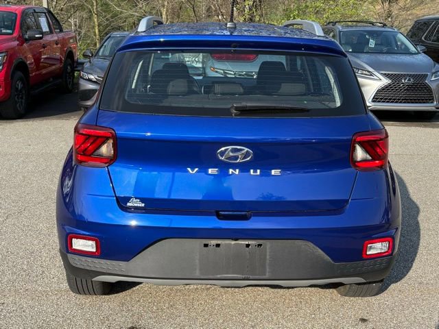 Used 2023 Hyundai Venue SEL image 4