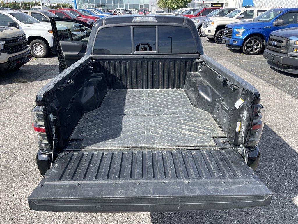 Used 2022 Toyota Tacoma SR image 22