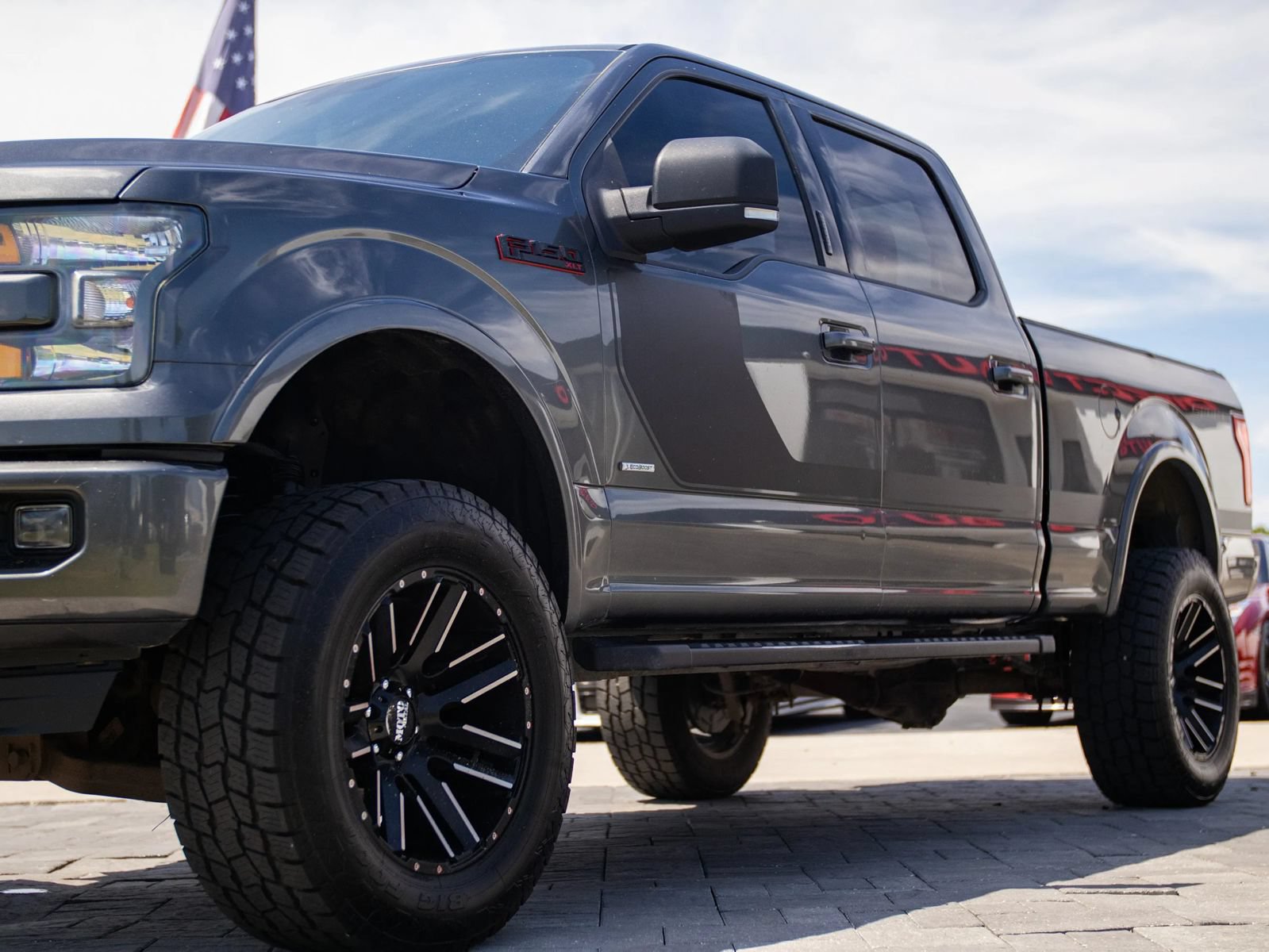 Used 2016 Ford F150 XLT w/ Equipment Group 302A Luxury AWD/4WD image 7