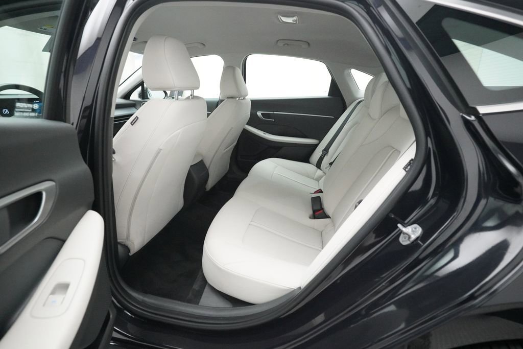 Used 2025 Hyundai Sonata SE image 15