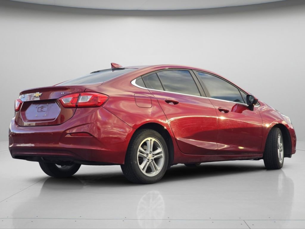 Used 2018 Chevrolet Cruze LT image 9