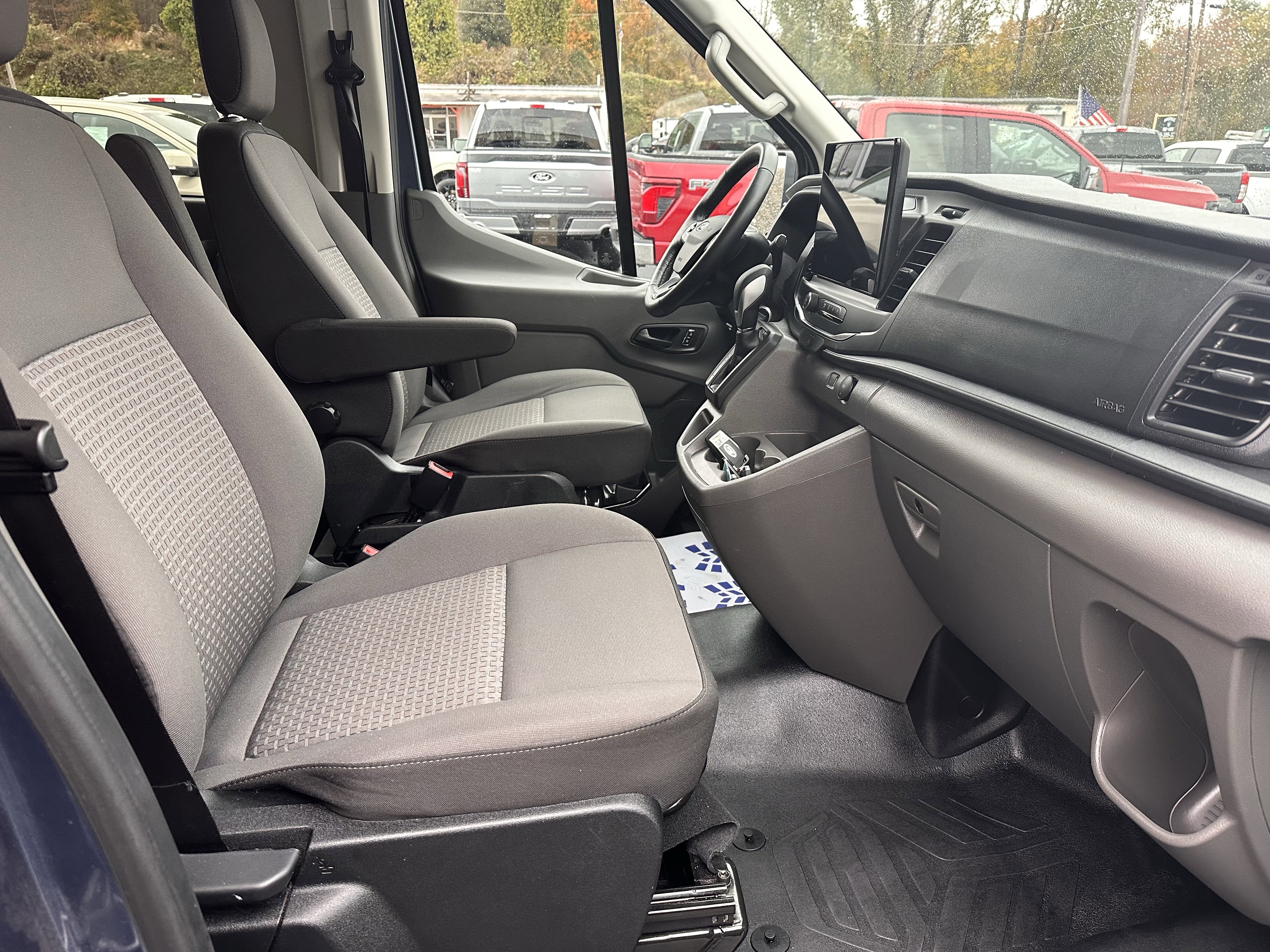 Used 2025 Ford Transit 350 XL RWD image 12
