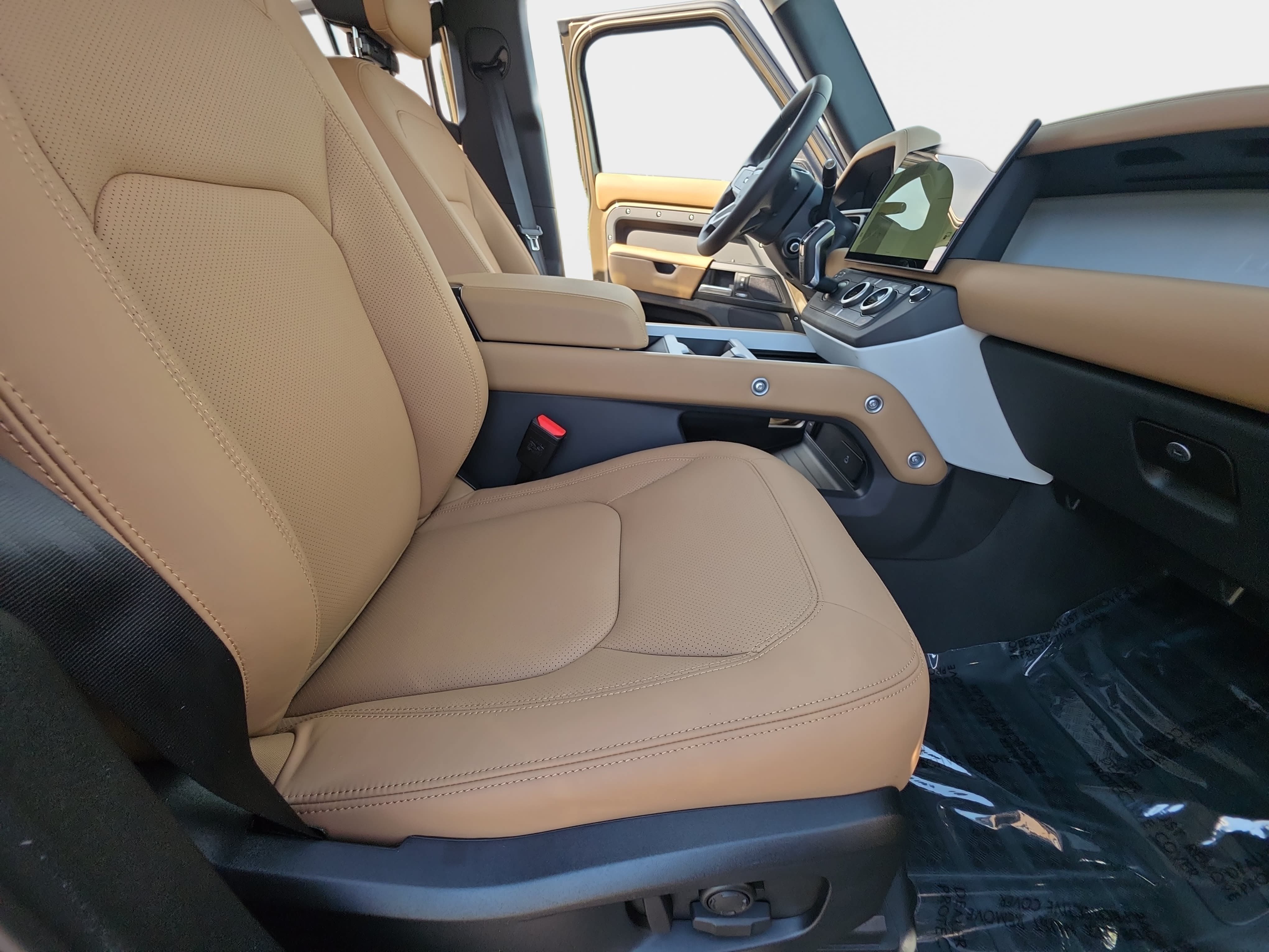 New 2026 Land Rover Defender 110 X-Dynamic SE AWD/4WD image 10
