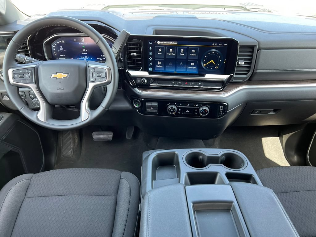 Used 2026 Chevrolet Silverado 2500 LT w/ Snow Plow Prep/Camper Package AWD/4WD image 3