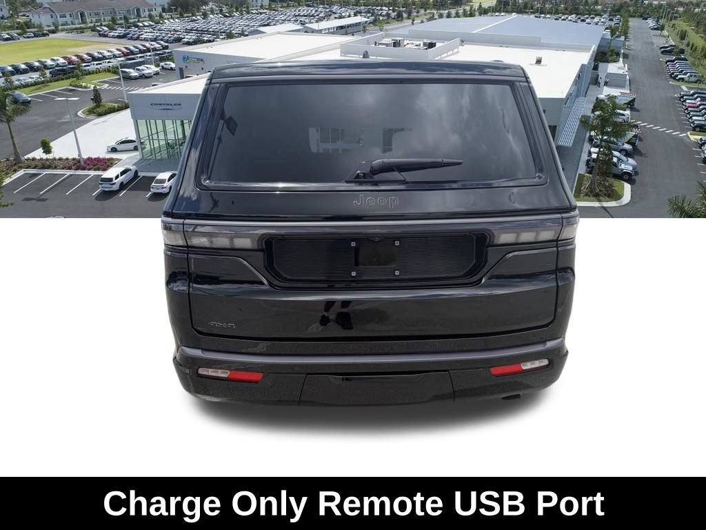 New 2026 Jeep Grand Wagoneer Summit AWD/4WD image 8