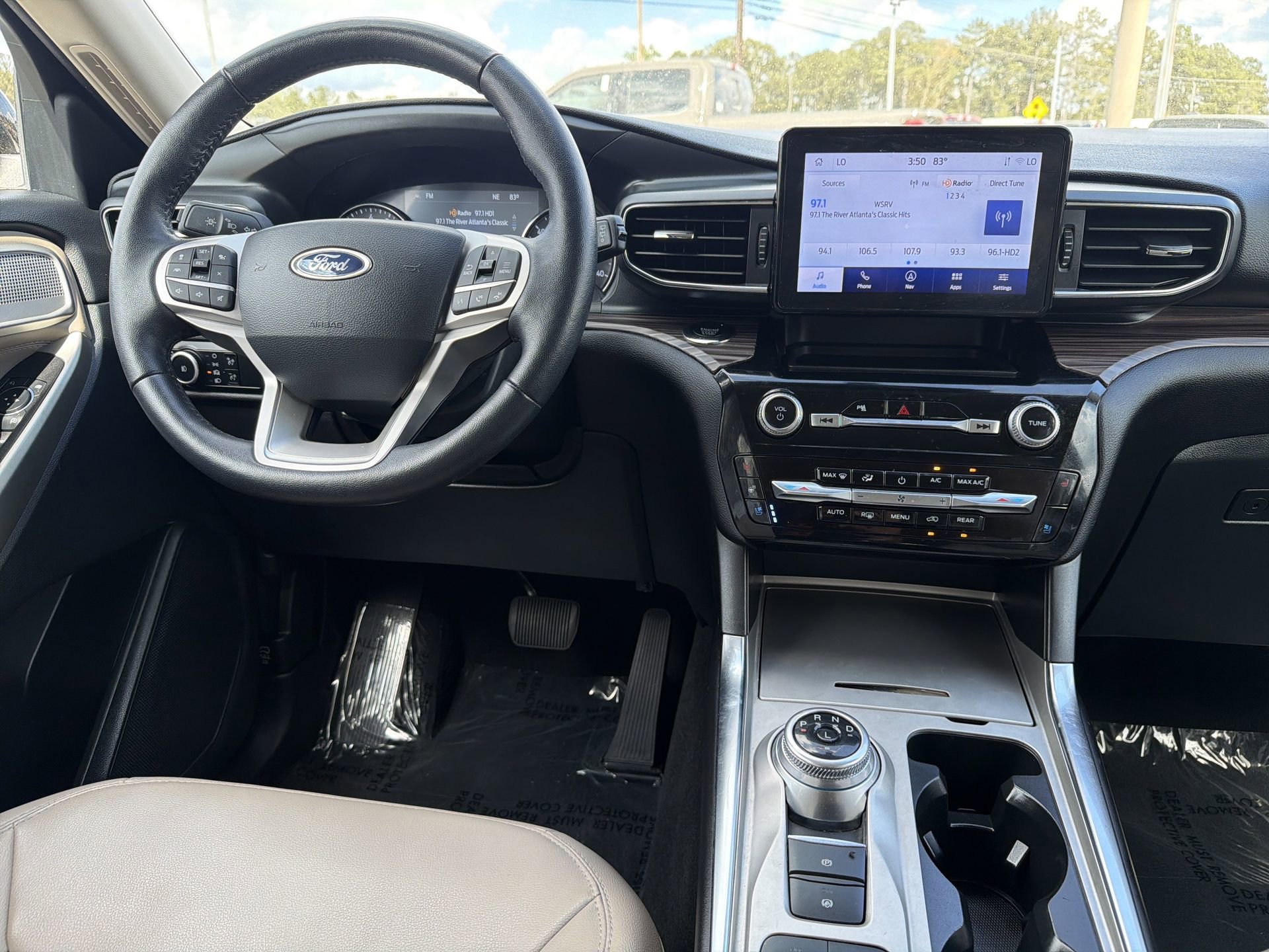 Certified 2023 Ford Explorer Limited image 3