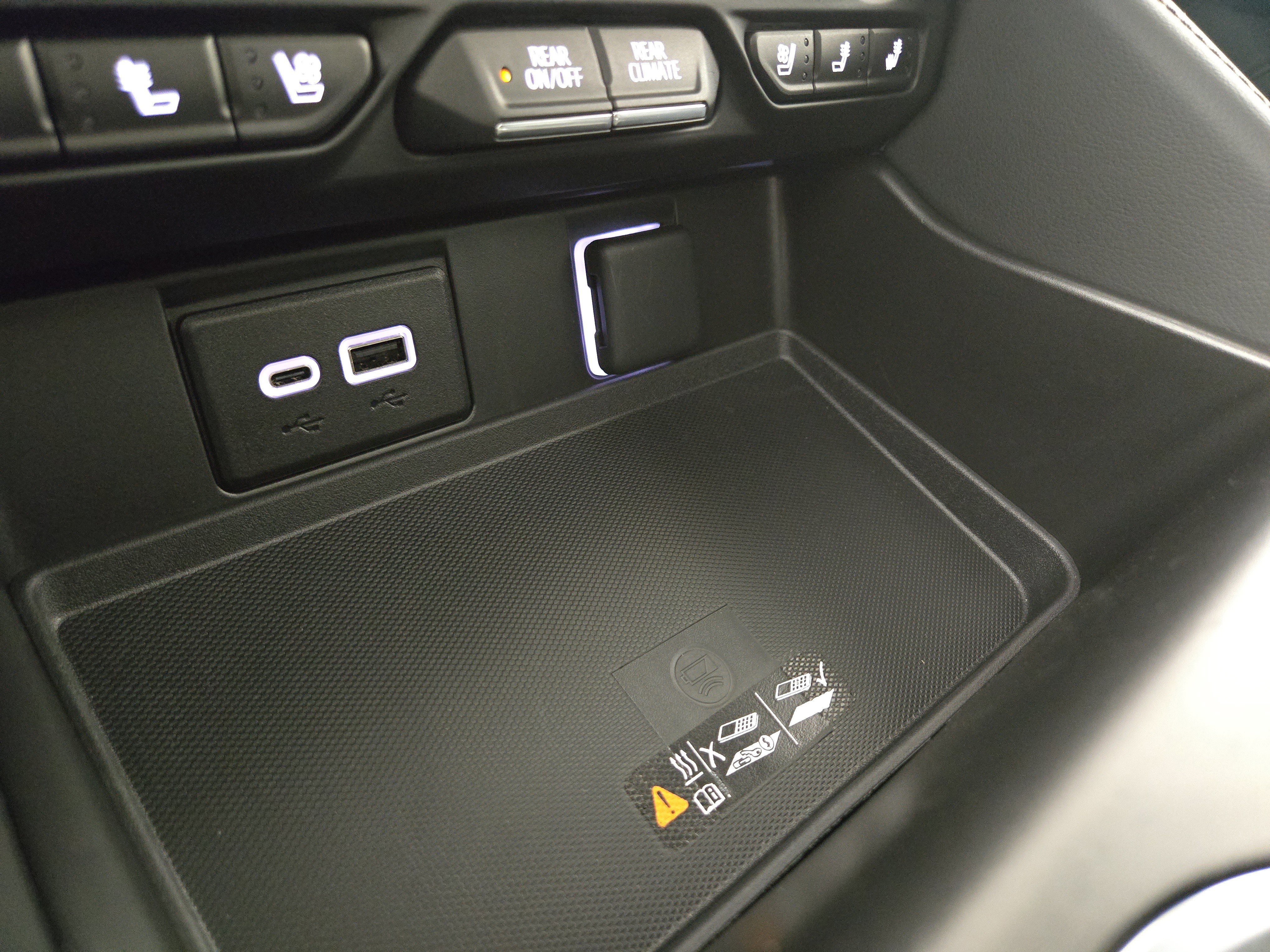 Certified 2024 Chevrolet Tahoe High Country image 29