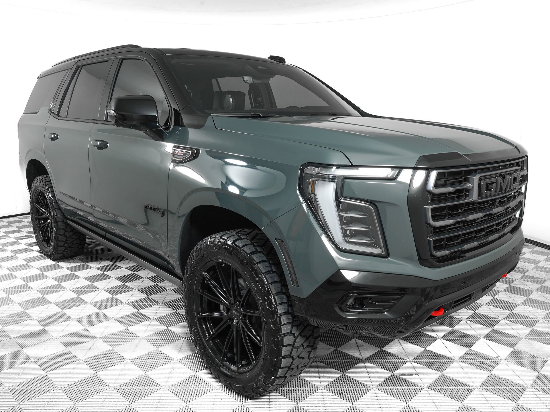 Used 2026 GMC Yukon AT4 Ultimate AWD/4WD image 3