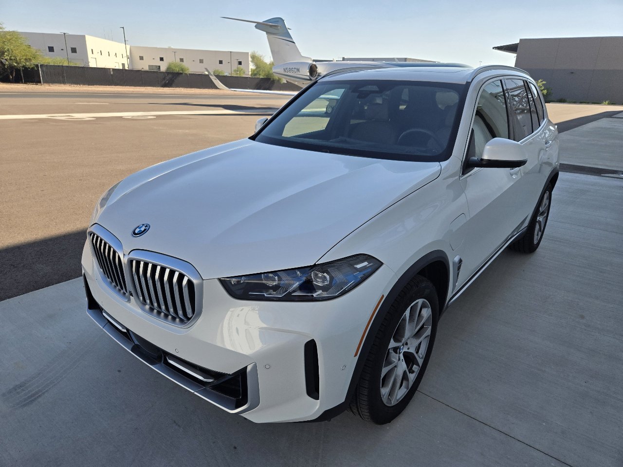 Used 2026 BMW X5 xDrive50e w/ Climate Comfort Package image 40
