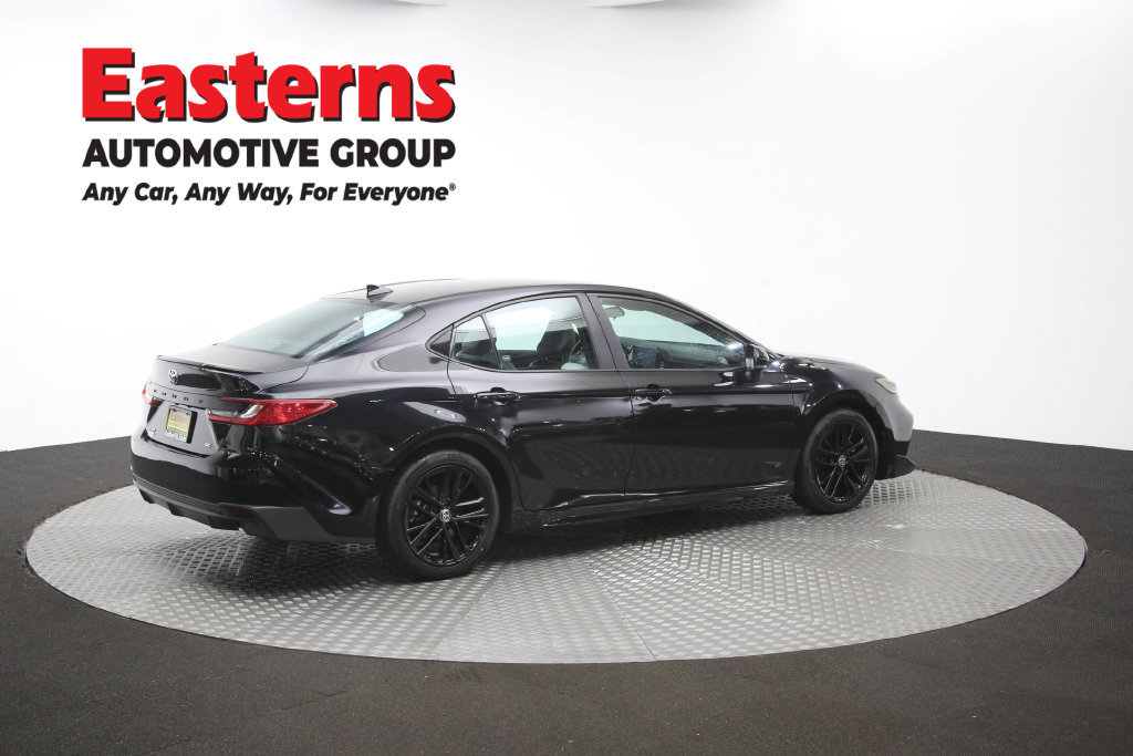 Used 2025 Toyota Camry SE FWD image 43