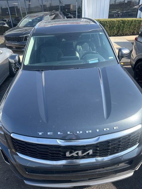 Used 2022 Kia Telluride SX w/ SX Prestige Package image 19