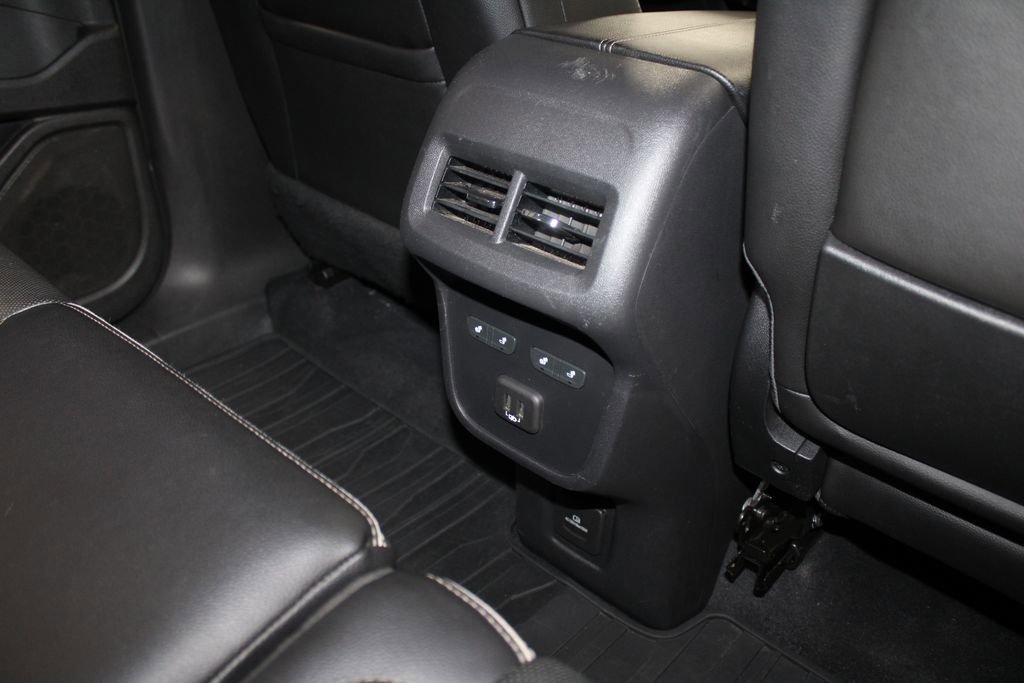 Used 2020 GMC Terrain Denali w/ Denali Premium Package image 33