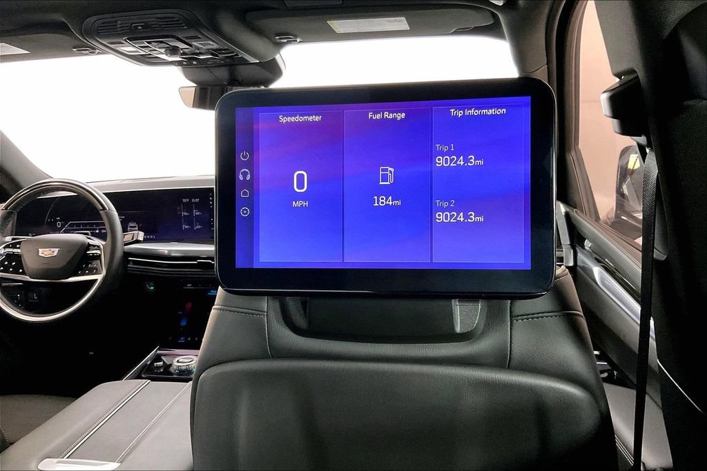 Used 2025 Cadillac Escalade Premium Luxury image 35
