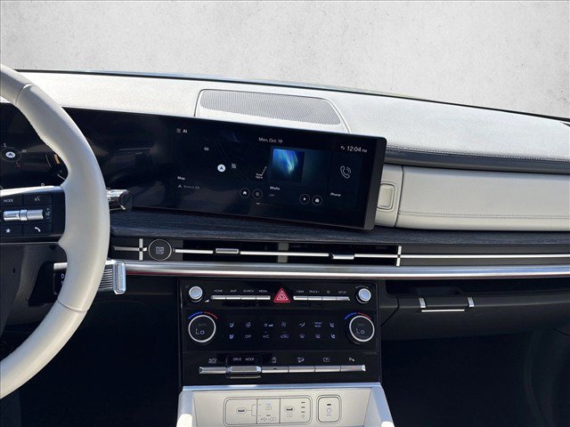 Used 2025 Hyundai Santa Fe Limited FWD image 14