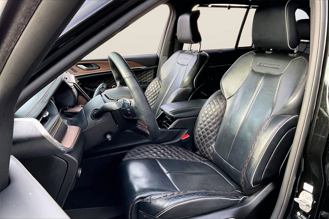 Certified 2022 Jeep Grand Cherokee Summit w/ Adv Protech Group IV image 22