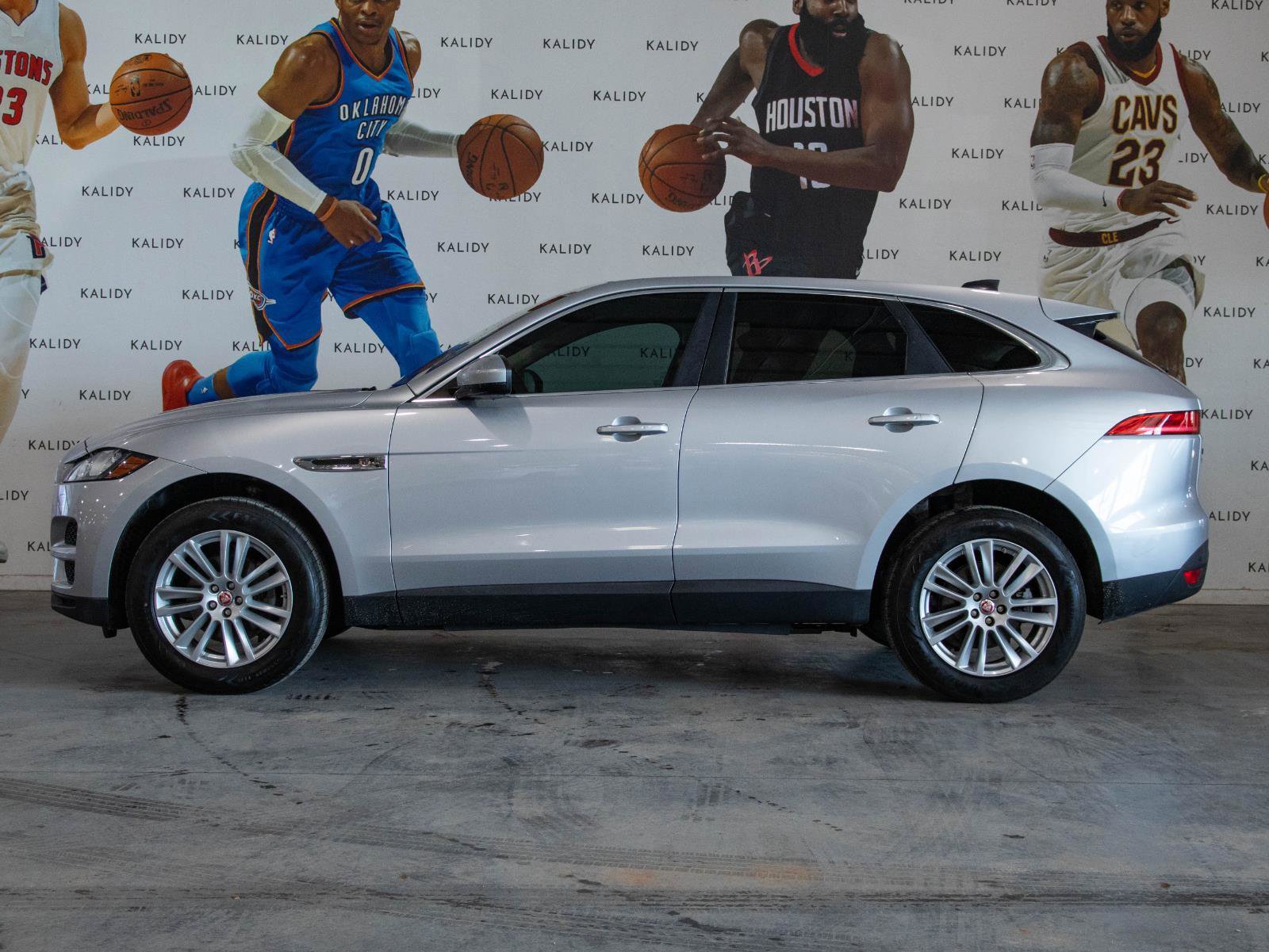 Used 2020 Jaguar F-PACE Prestige image 18