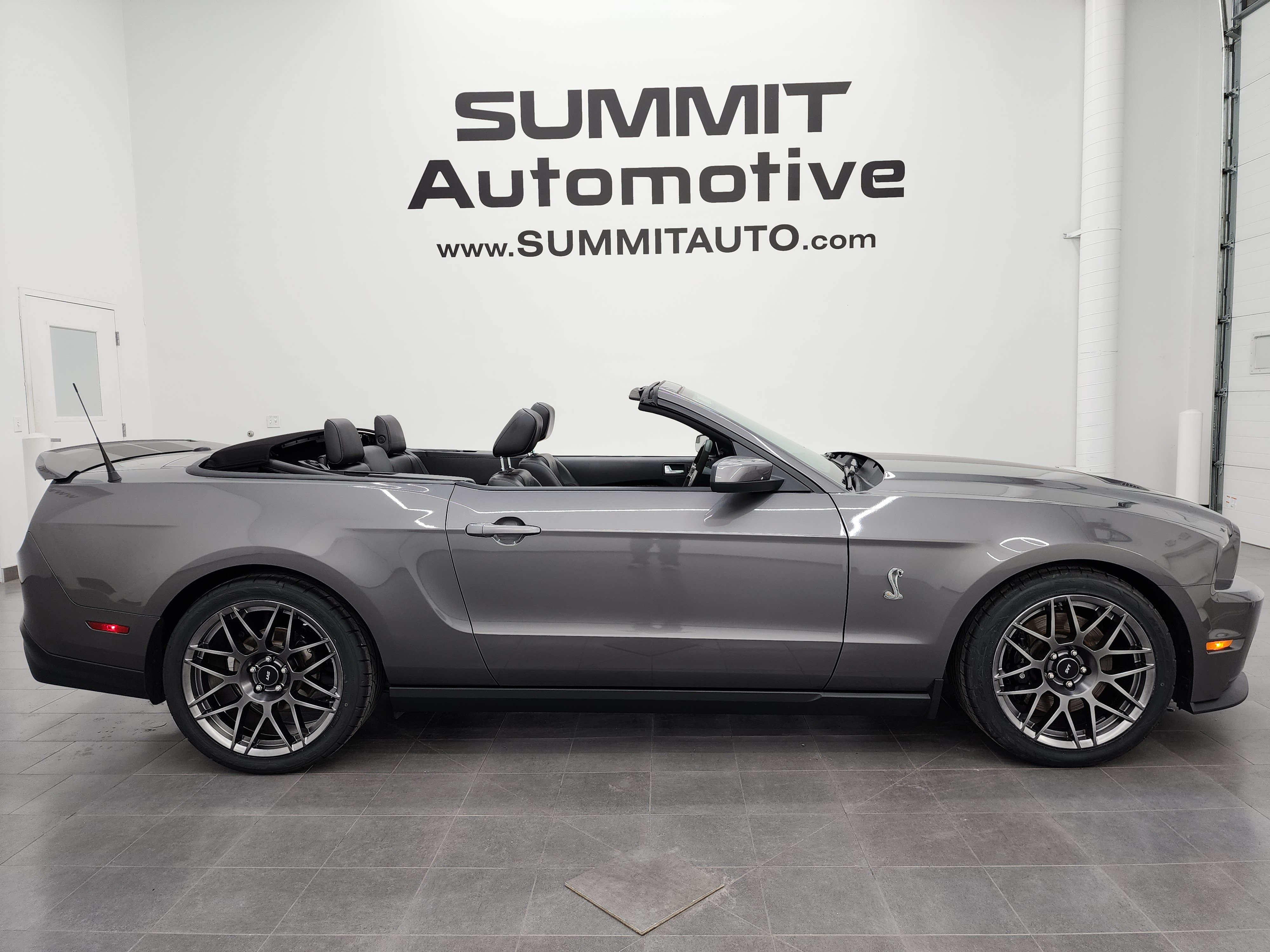 Used 2011 Ford Mustang Shelby GT500 w/ SVT Performance Pkg RWD image 59