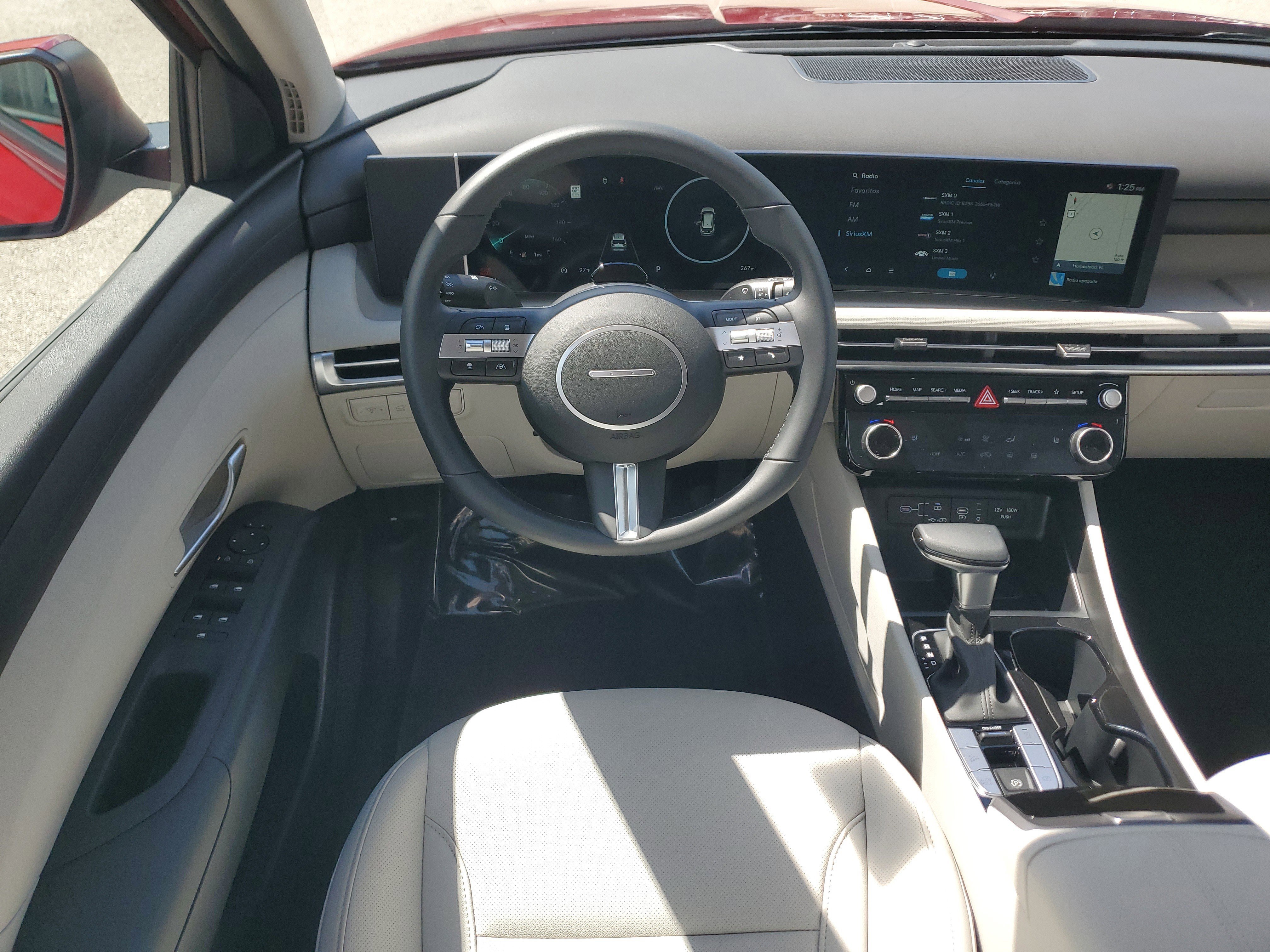 Used 2025 Hyundai Tucson SEL image 22